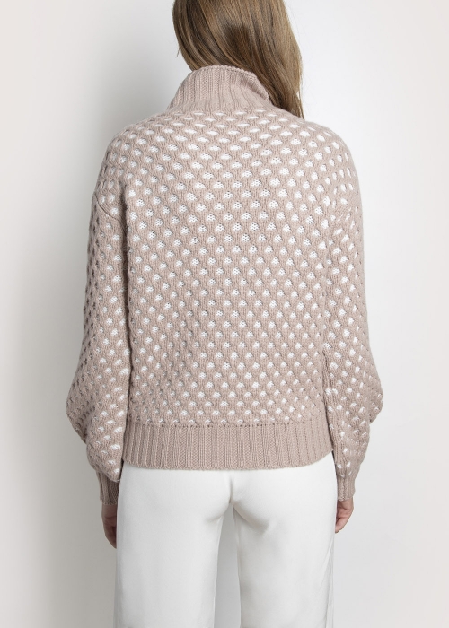 Dolcevita-in-cashmere-nido-dape-cipria