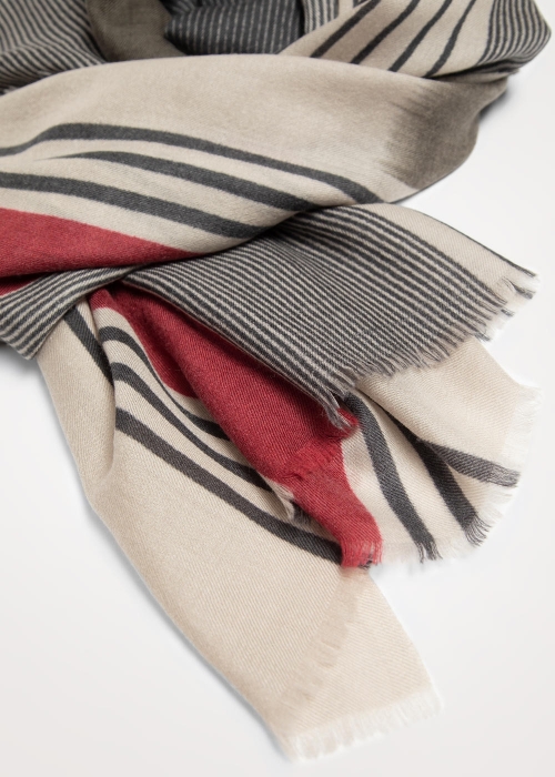 Stola-in-cashmere-parallel