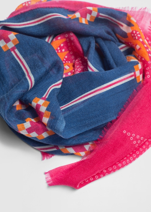 Light Cashmere Stole Fuchsia and Blue Sampot