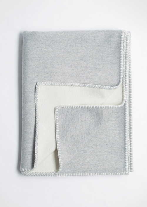 Elegant grey cashmere blanket - grey and white