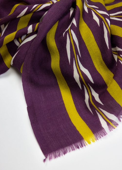 Purple and mustard pattern - cashmere scarf made in Italy - zoom