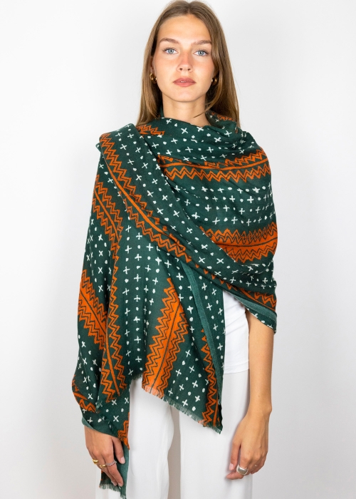 Green cashmere scarf | Cashmere stoles and scarves | Toosh Made in Italy