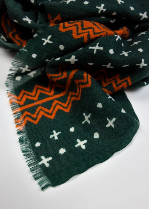 Green cashmere scarf | Cashmere stoles and scarves | Toosh Made in Italy