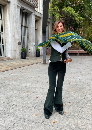 Green cashmere shawl match| Cashmere stoles and scarves | Toosh Made in Italy