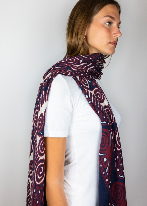 Blue and burgundy cashmere scarf made in Italy