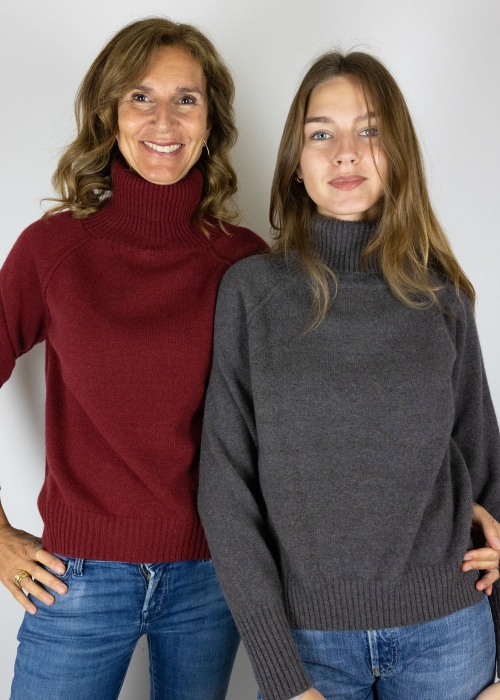 Mom and daughter cashmere Turtleneck