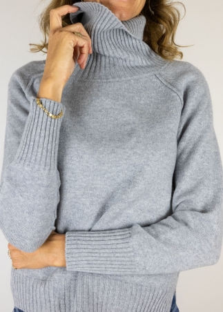 Dolcevita in cashmere grigio