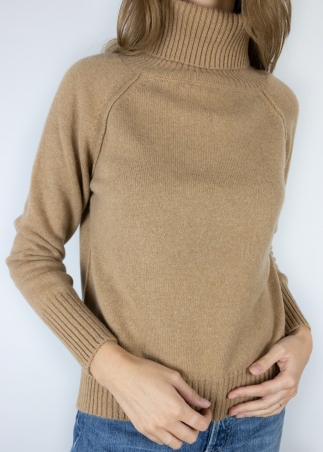 Dolcevita in cashmere cognac