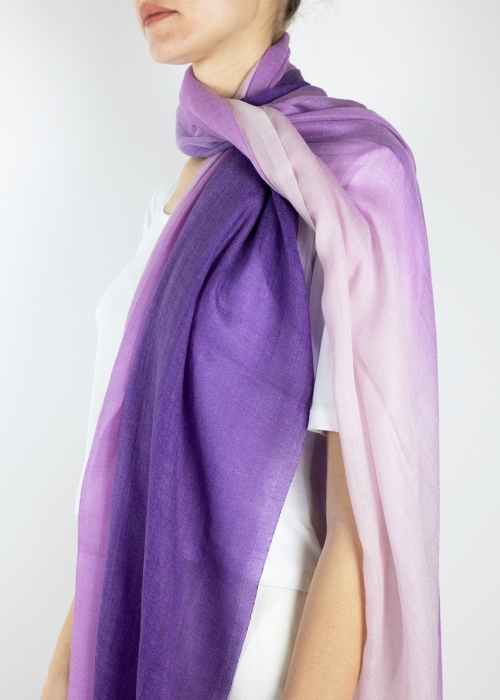 Light Cashmere Stole Nuanced Violet