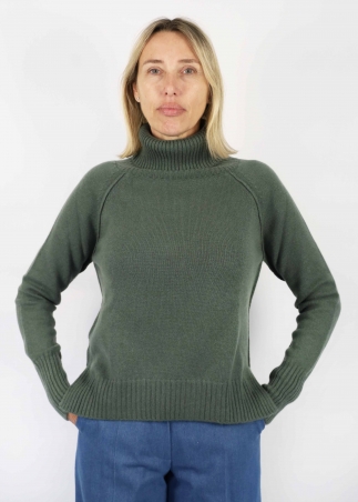 Green cashmere Turtleneck