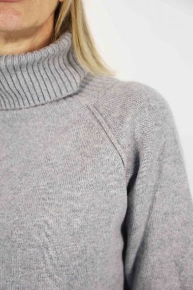 Grey cashmere Turtleneck