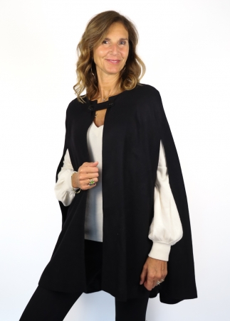 Ermione Cape in Pure Cashmere