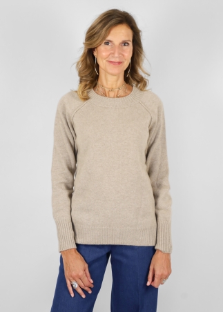Girocollo in puro cashmere con cuciture a vista