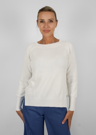 Pure cashmere crew neck sweater with exposed stitching