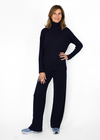 Completo tuta pantalone e dolcevita in misto lana cashmere