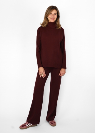 Completo tuta pantalone e dolcevita in misto lana cashmere
