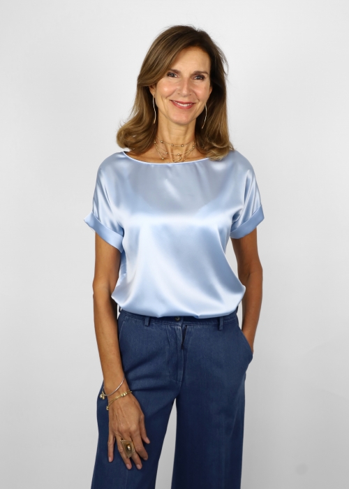 T-shirt chic in seta lucida