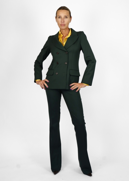 Suit in green stretch wool sallia